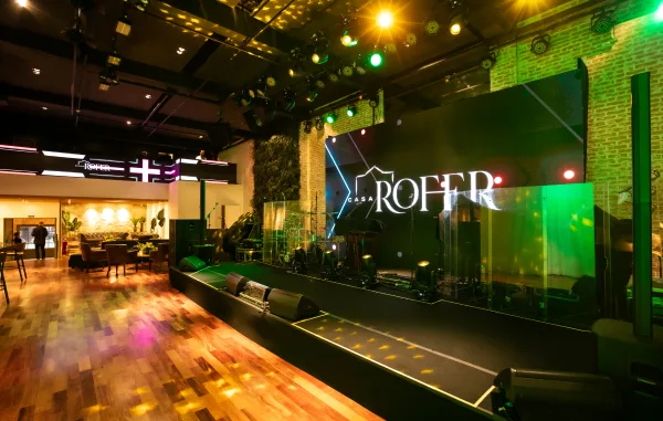 casa-rofer-palco-telao-eventos-corporativos
